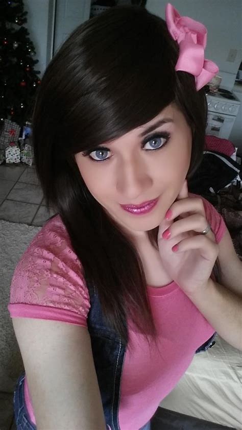 shemale onlifans|Femboy